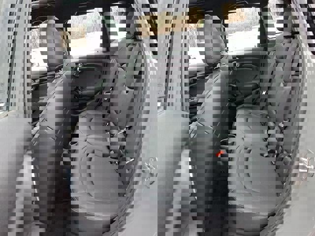 Used 2022 MINI Cooper 4-Door Hardtop image 11