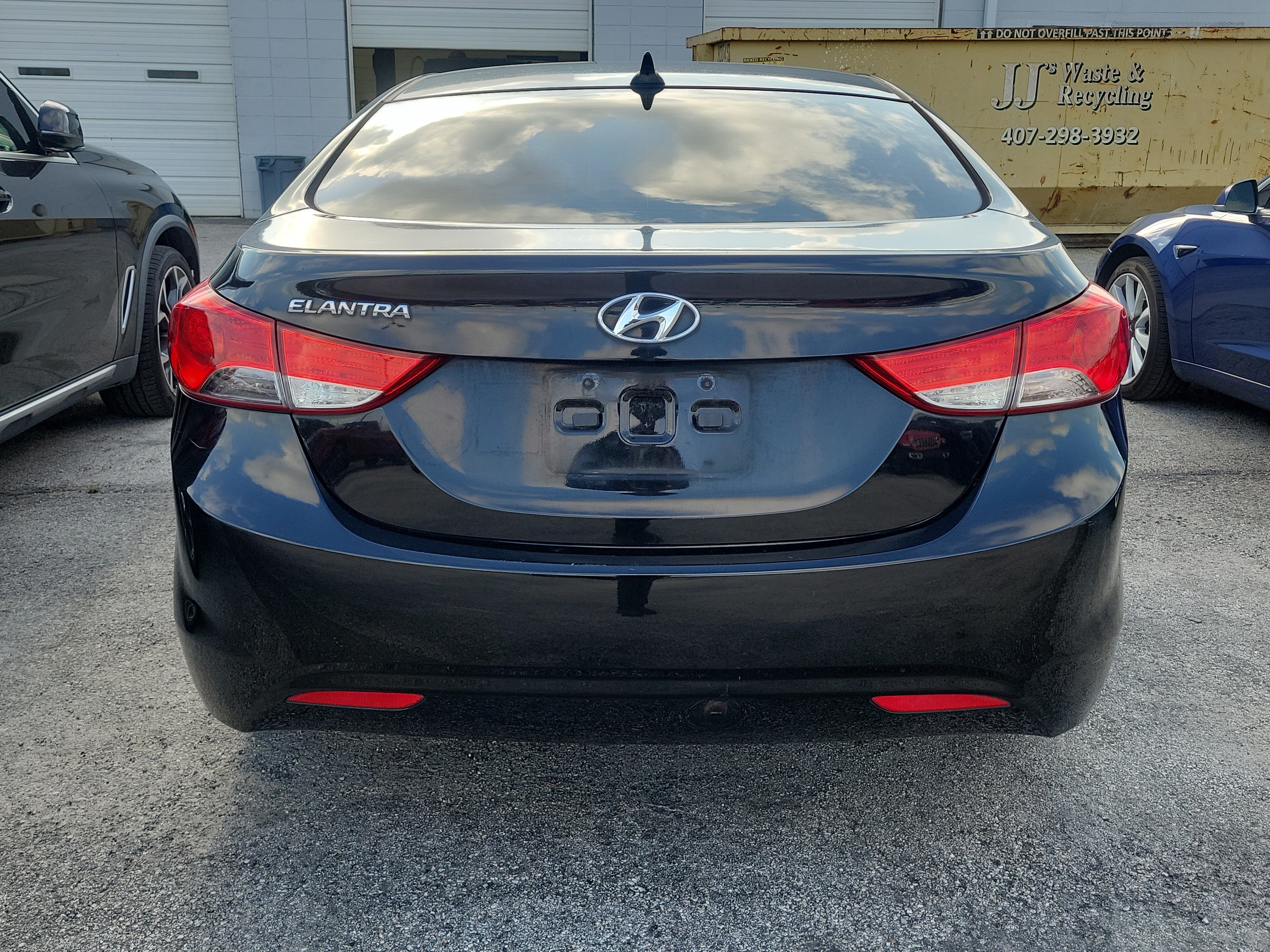 Used 2012 Hyundai Elantra GLS FWD image 5