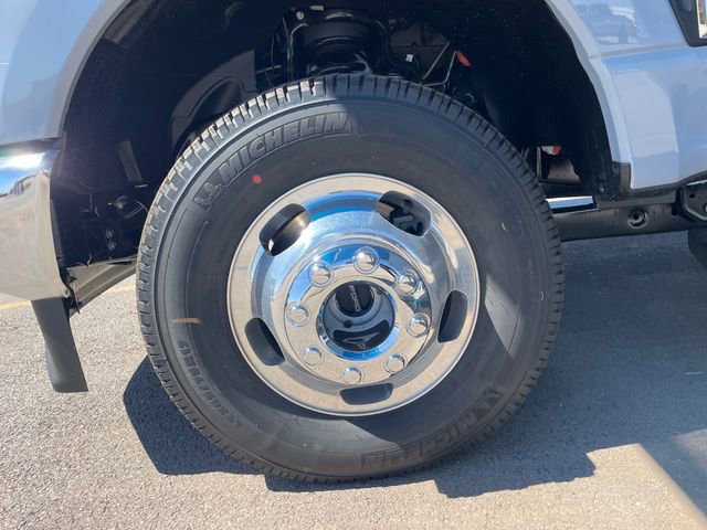 New 2026 Ford F350 Lariat w/ FX4 Off-Road Package image 19