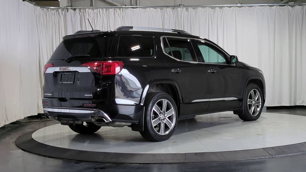 Used 2017 GMC Acadia Denali w/ Technology Package AWD/4WD image 10