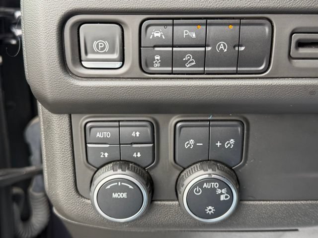 Certified 2023 Chevrolet Suburban Premier AWD/4WD image 8