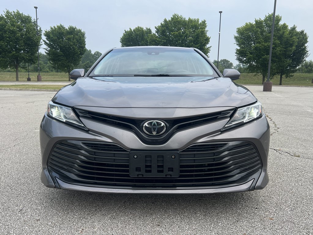 Used 2018 Toyota Camry LE FWD image 8