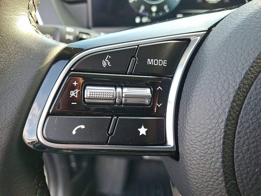 Used 2025 Kia Seltos EX AWD/4WD image 23