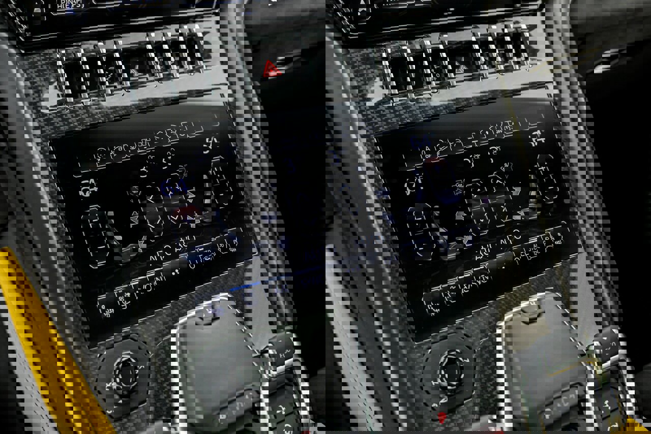 Used 2022 Lamborghini Urus image 40