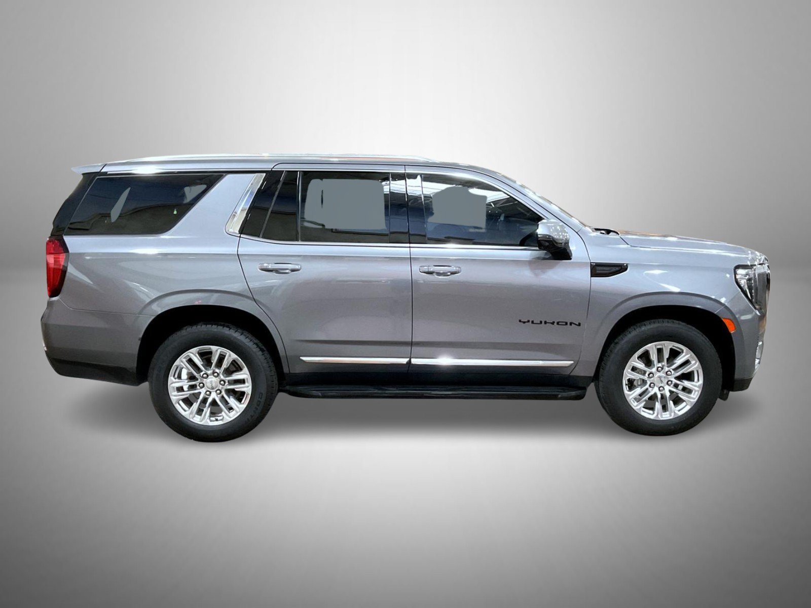 Certified 2021 GMC Yukon SLT w/ SLT Luxury Plus Package AWD/4WD image 4