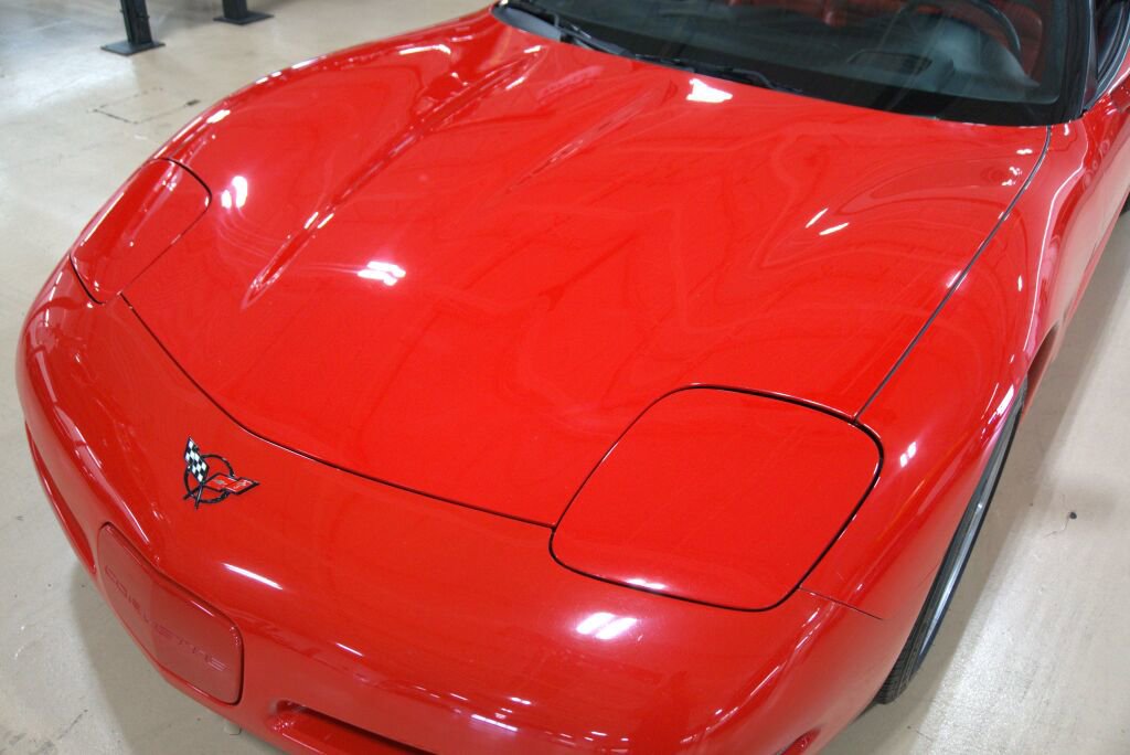 Used 2000 Chevrolet Corvette Coupe w/ Roof Pkg RWD image 12