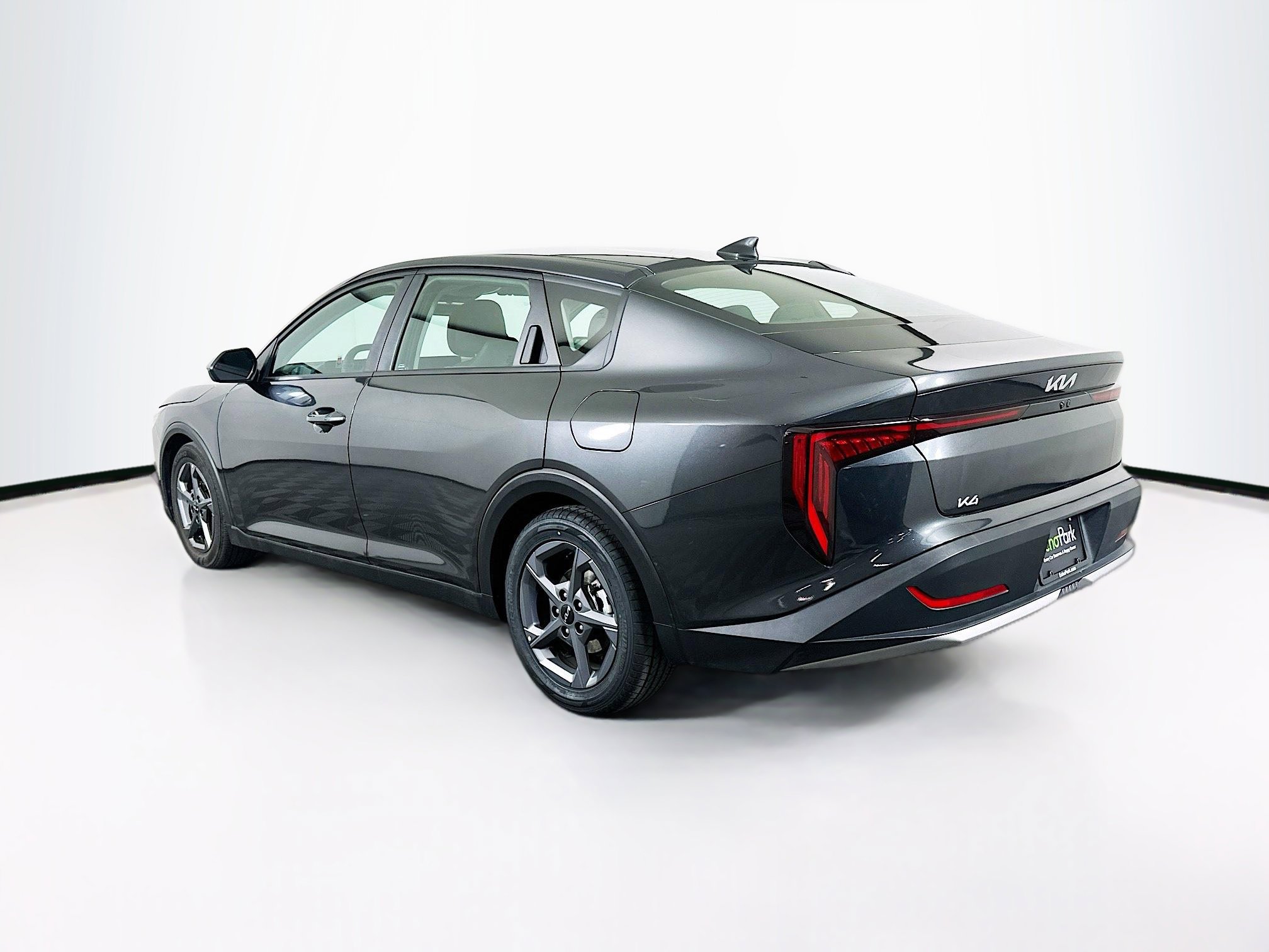 Used 2025 Kia K4 LXS image 5