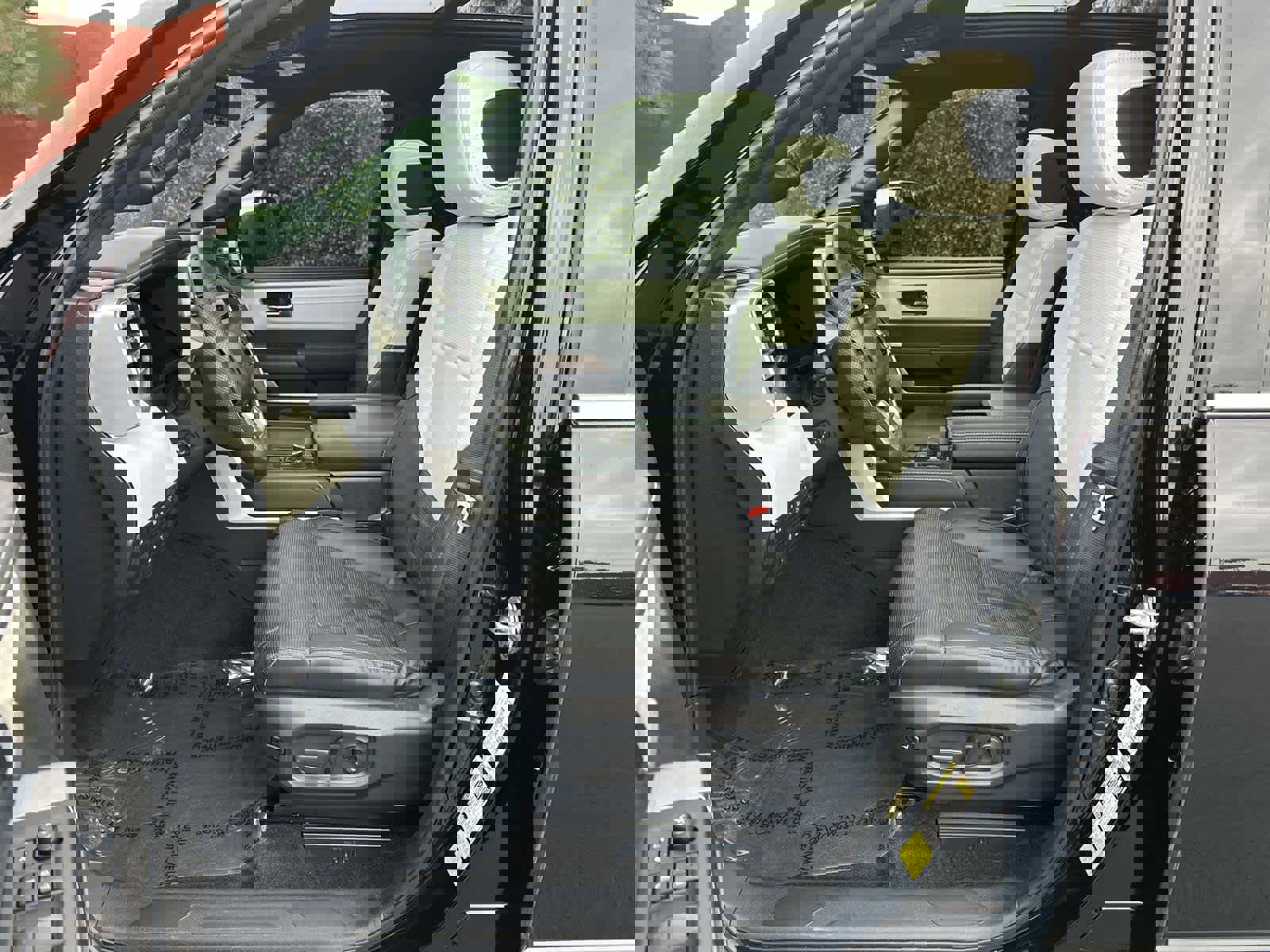 Used 2025 Toyota Sequoia Capstone image 11