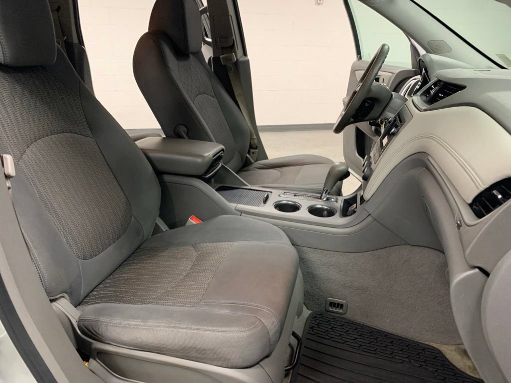 Used 2016 Chevrolet Traverse LS FWD image 9