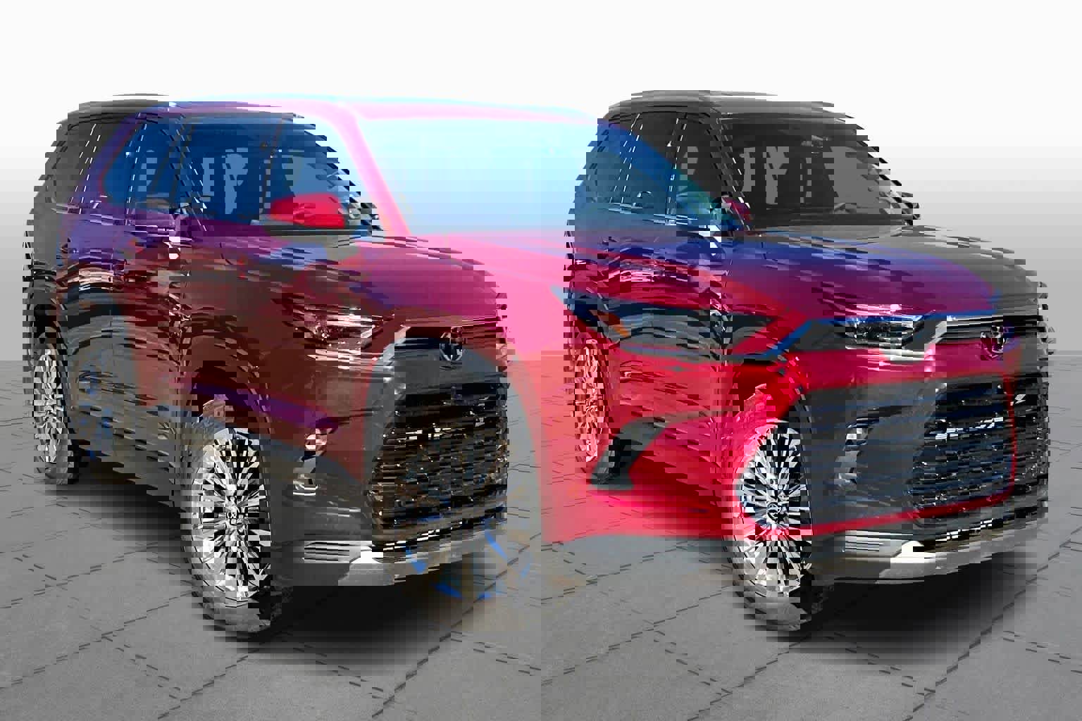 Used 2025 Toyota Grand Highlander AWD image 2