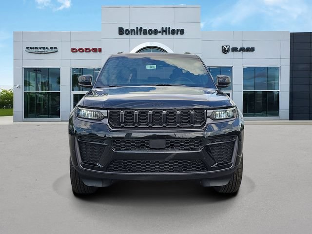 New 2026 Jeep Grand Cherokee Altitude RWD image 2