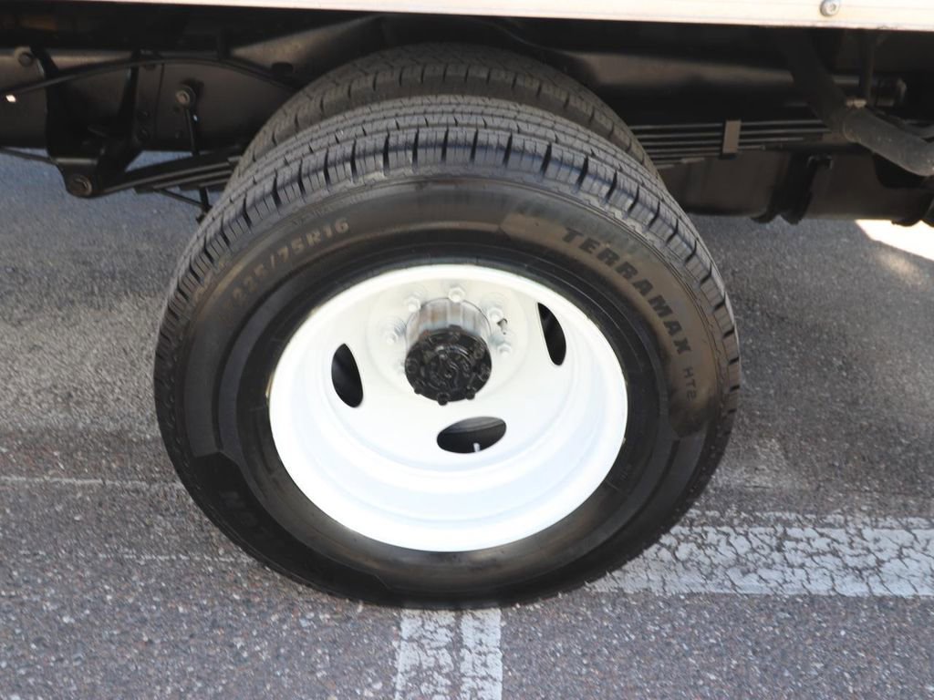 Certified 2024 Ford E-450 and Econoline 450 Super Duty w/ Power Windows & Locks Group image 12