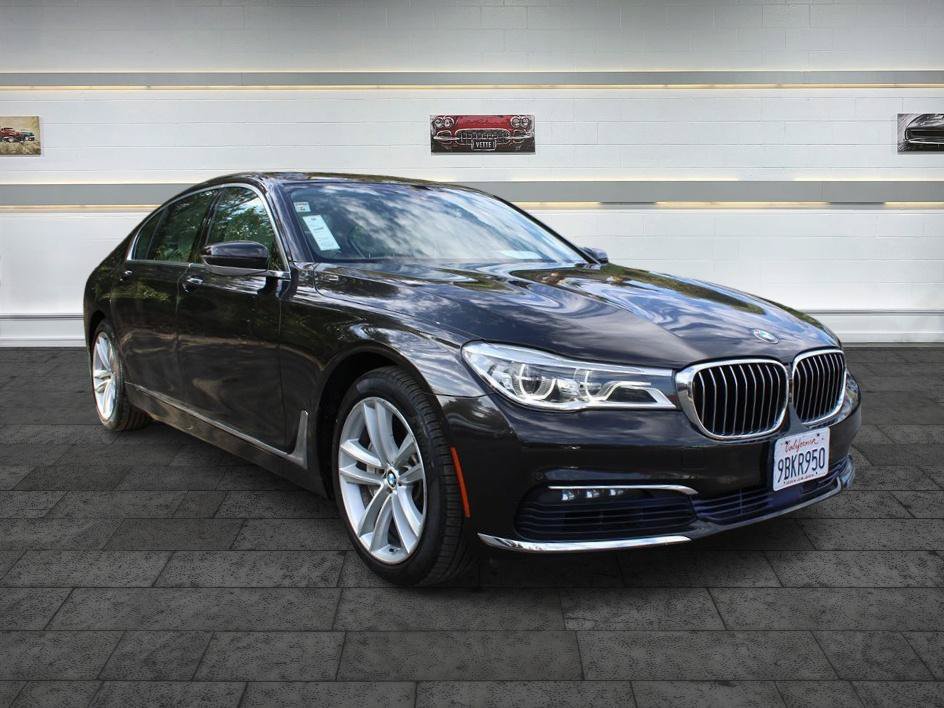 Used 2016 BMW 750i RWD image 1