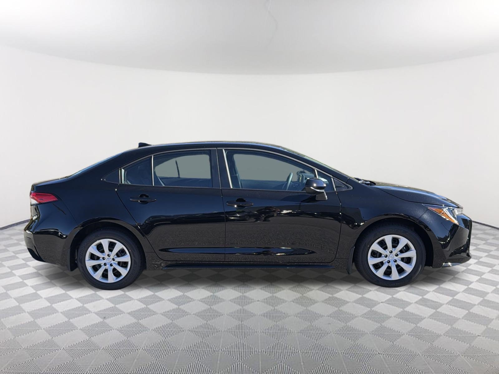 New 2027 Toyota Corolla LE FWD image 8