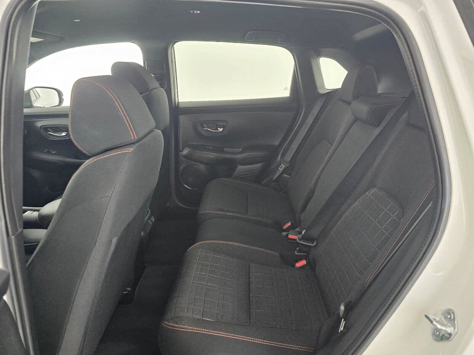 Used 2024 Honda HR-V Sport image 16