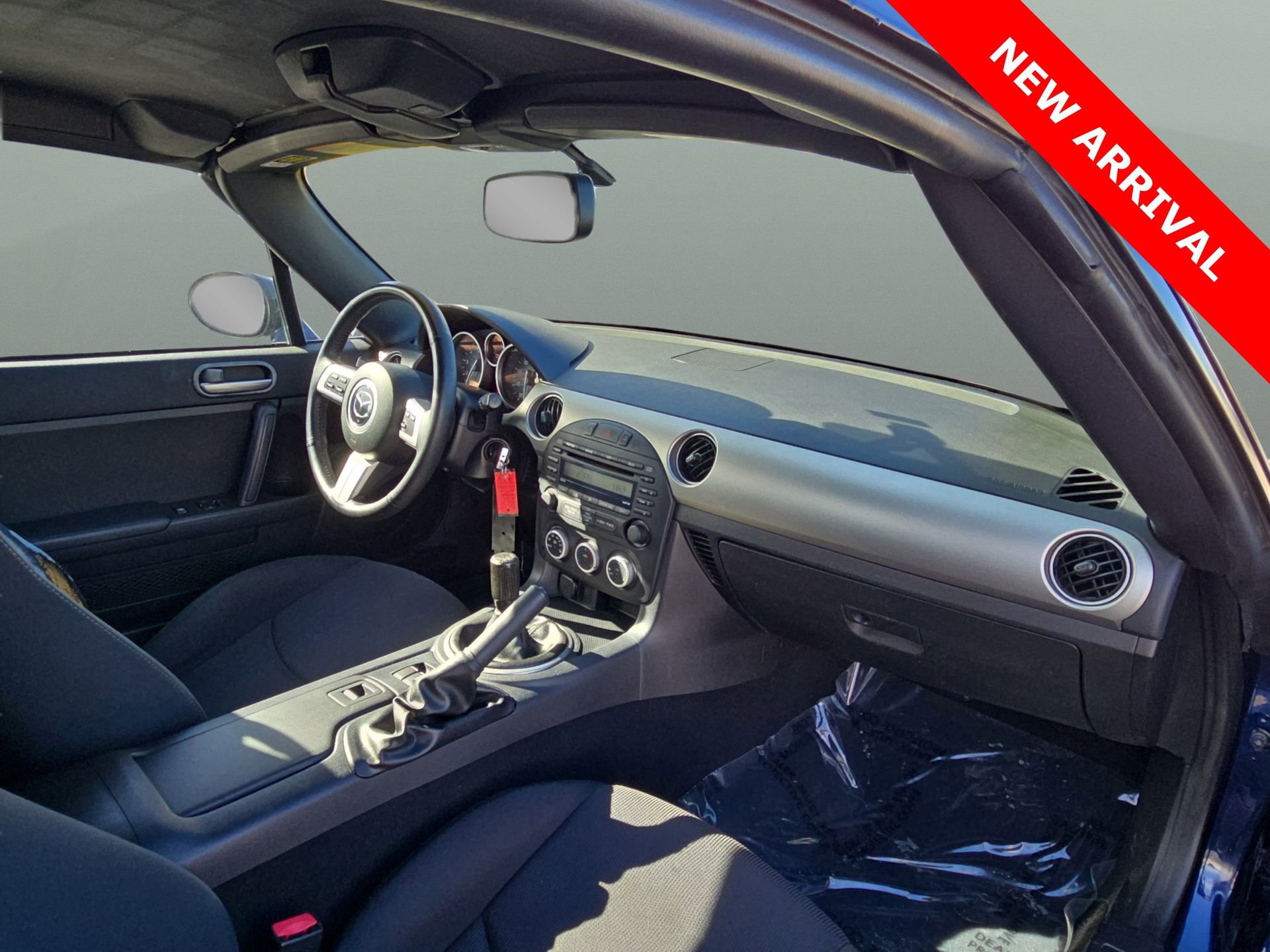 Used 2012 MAZDA MX-5 Miata Touring w/ Suspension Pkg image 15