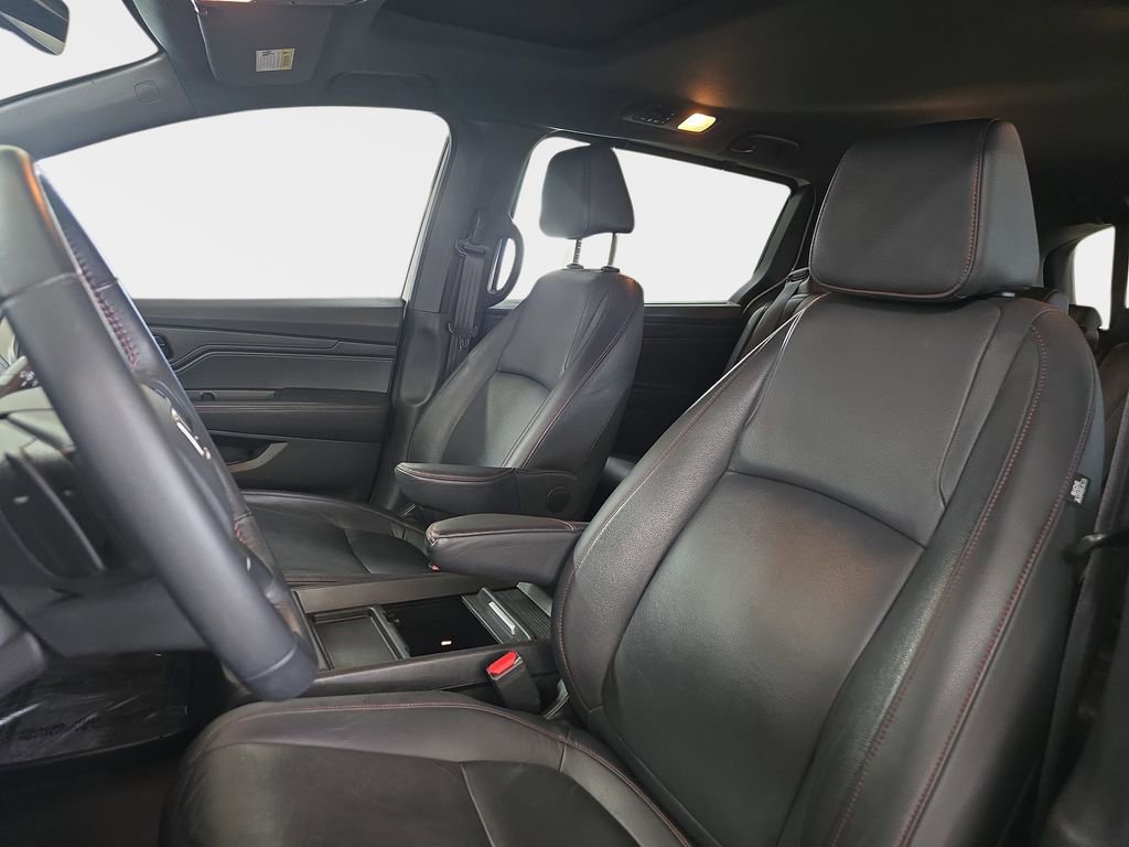 Used 2023 Honda Odyssey Sport image 17