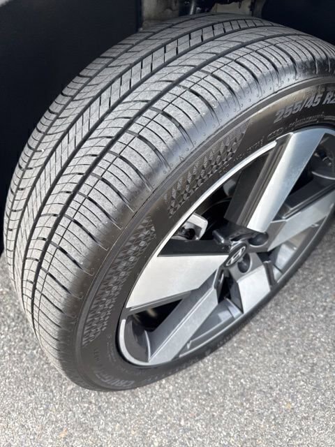 Used 2026 Hyundai Santa Fe Limited image 7