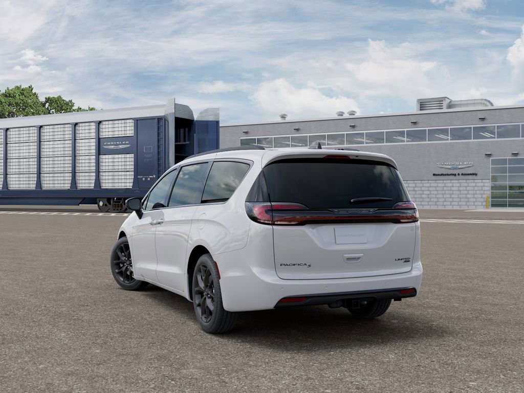 New 2027 Chrysler Pacifica Limited AWD/4WD image 4