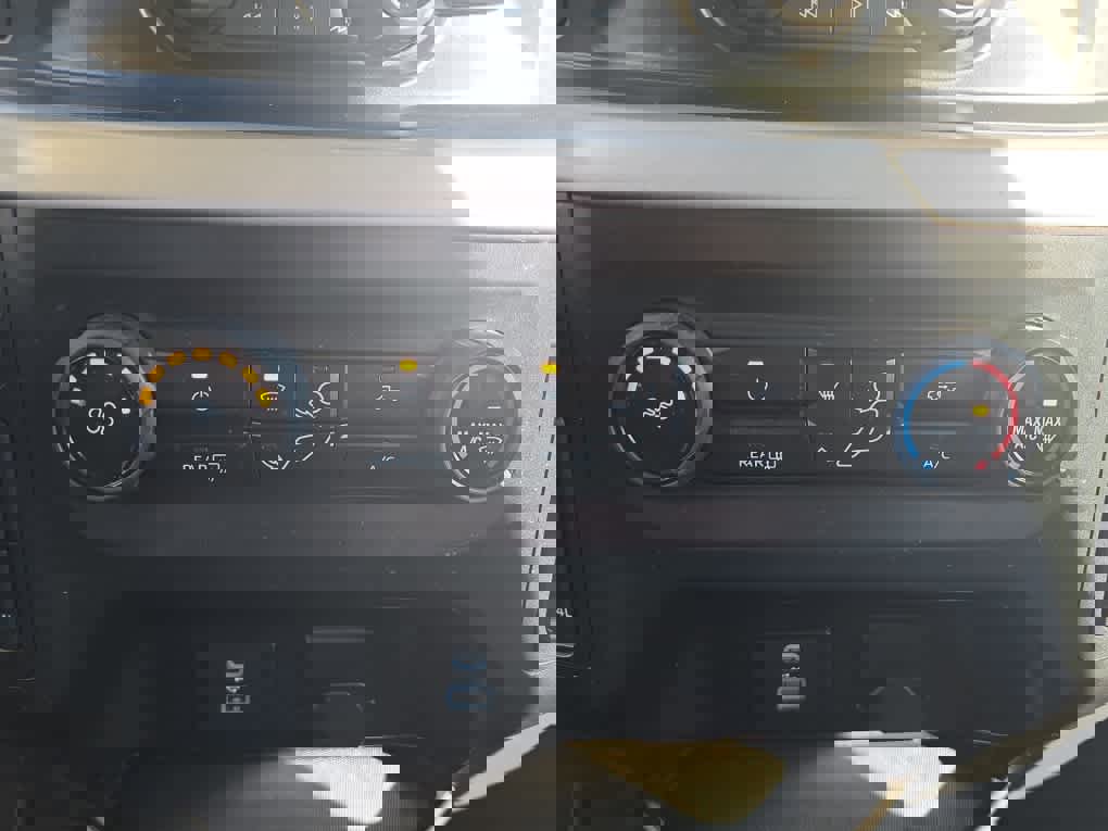 Used 2023 Ford F150 XLT image 16