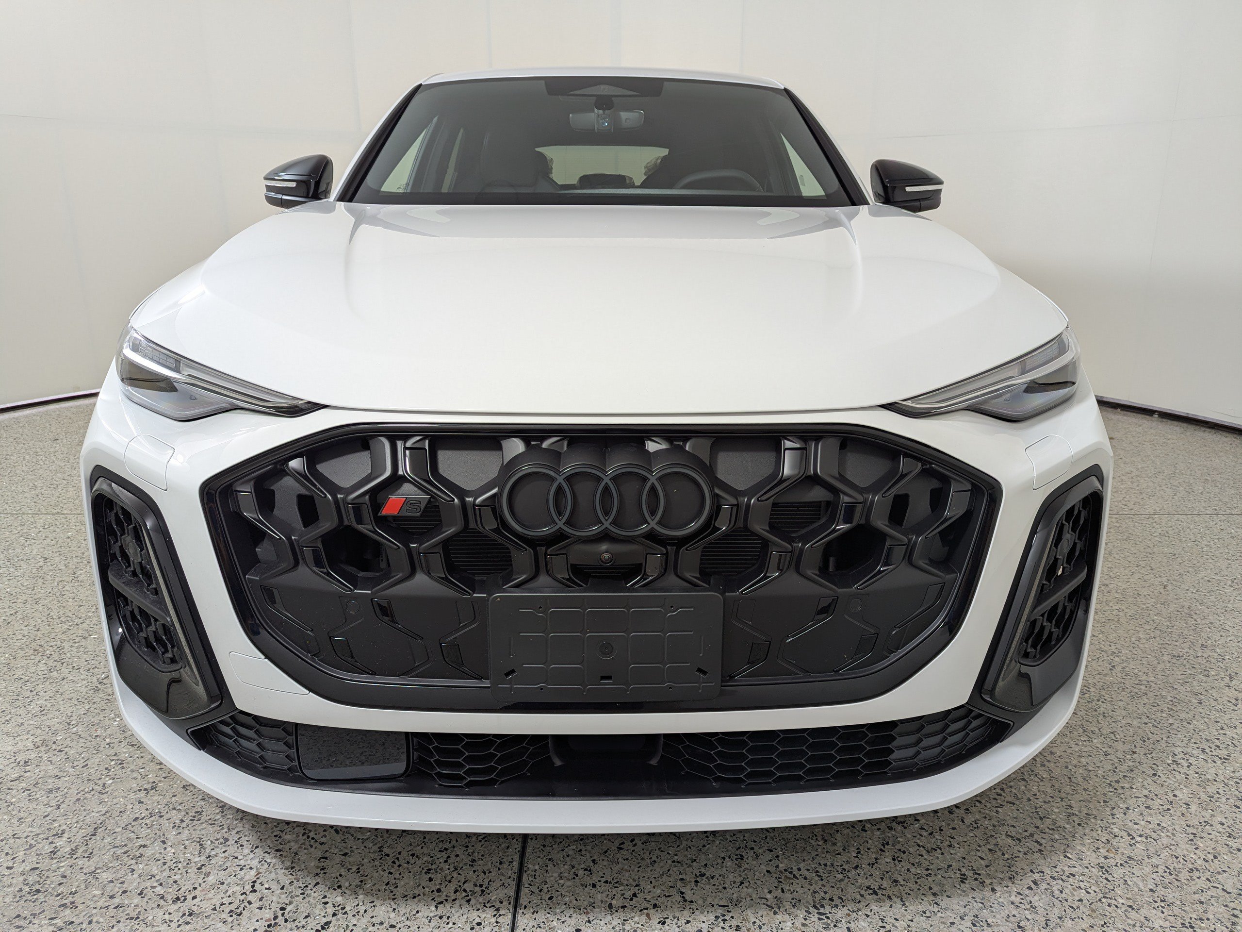 New 2026 Audi SQ5 Prestige AWD/4WD image 2