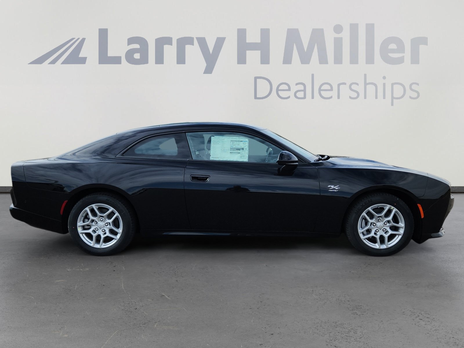 New 2025 Dodge Charger Daytona R/T w/ Quick Order Package 25M R/T AWD/4WD image 7