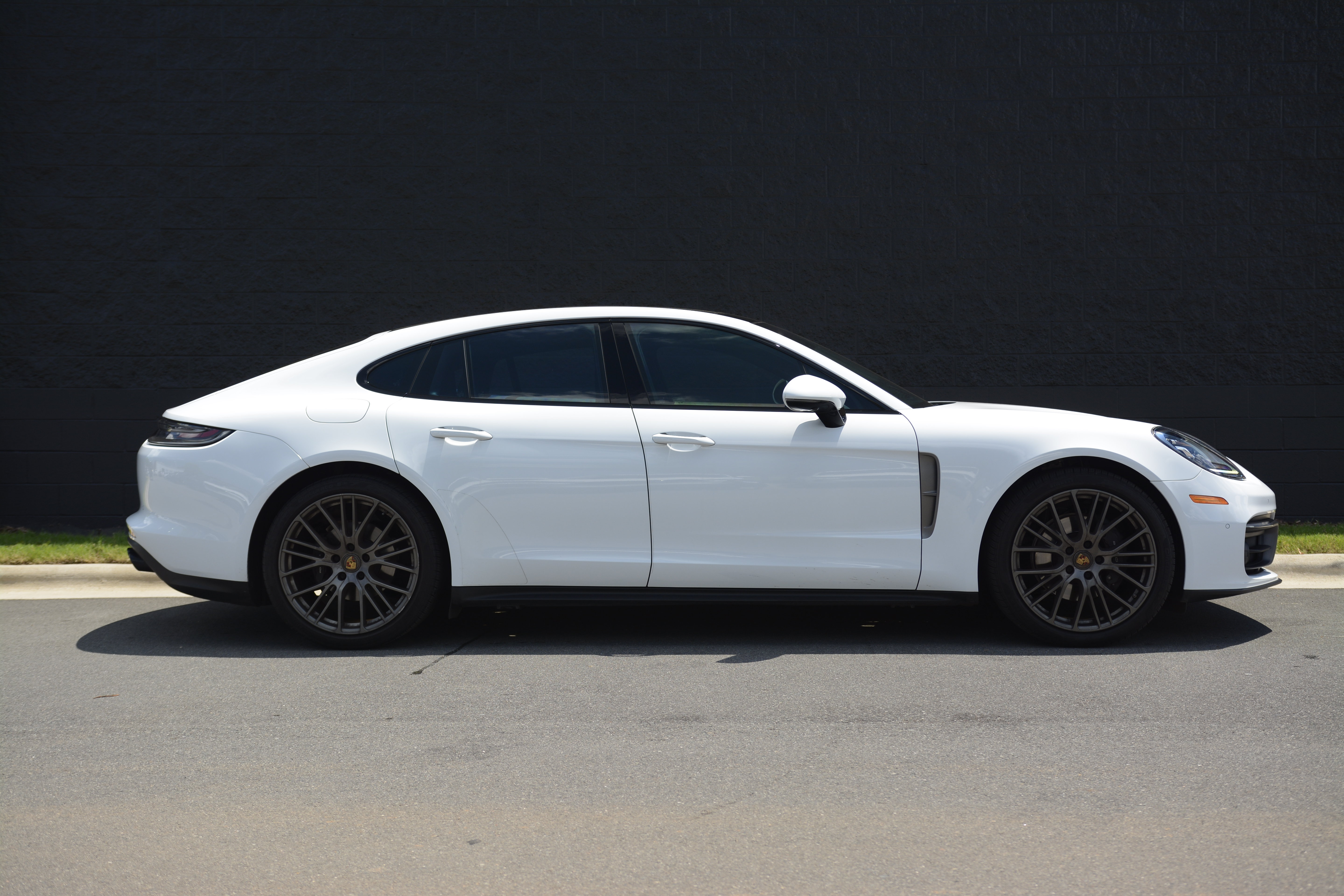 Certified 2023 Porsche Panamera Platinum Edition RWD image 8