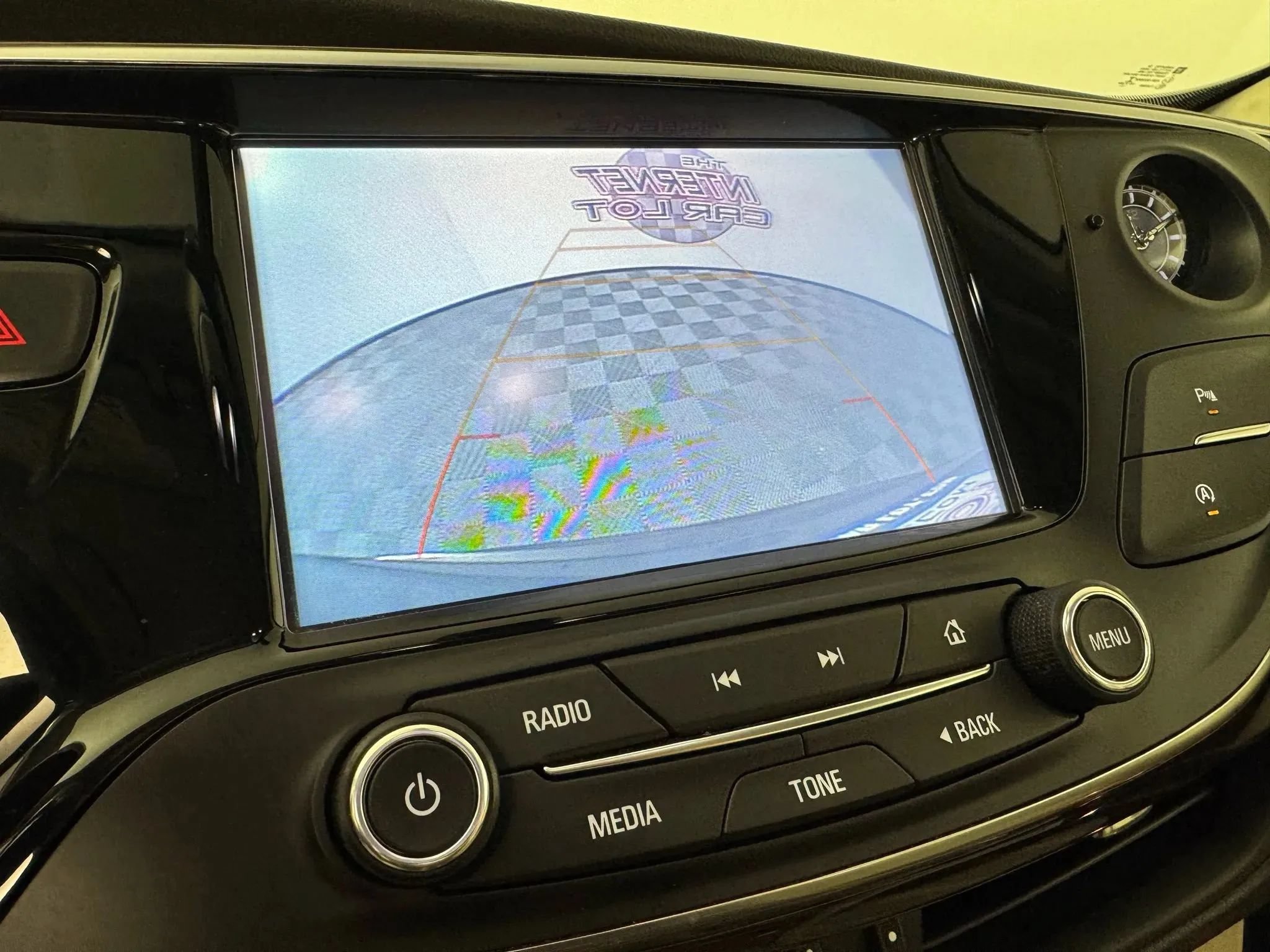Used 2020 Buick Envision Essence AWD/4WD image 17