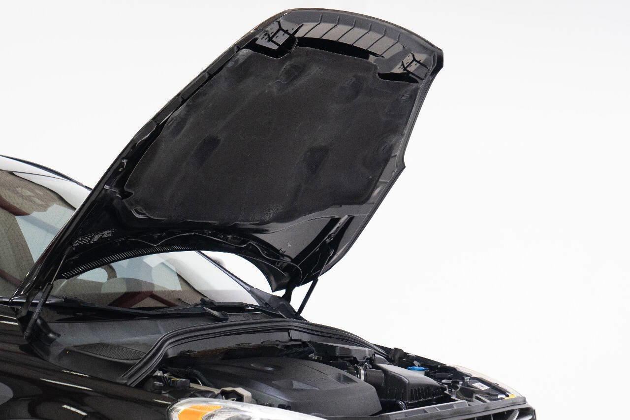 Used 2017 Volvo XC60 T5 w/ Tailgate Package image 82