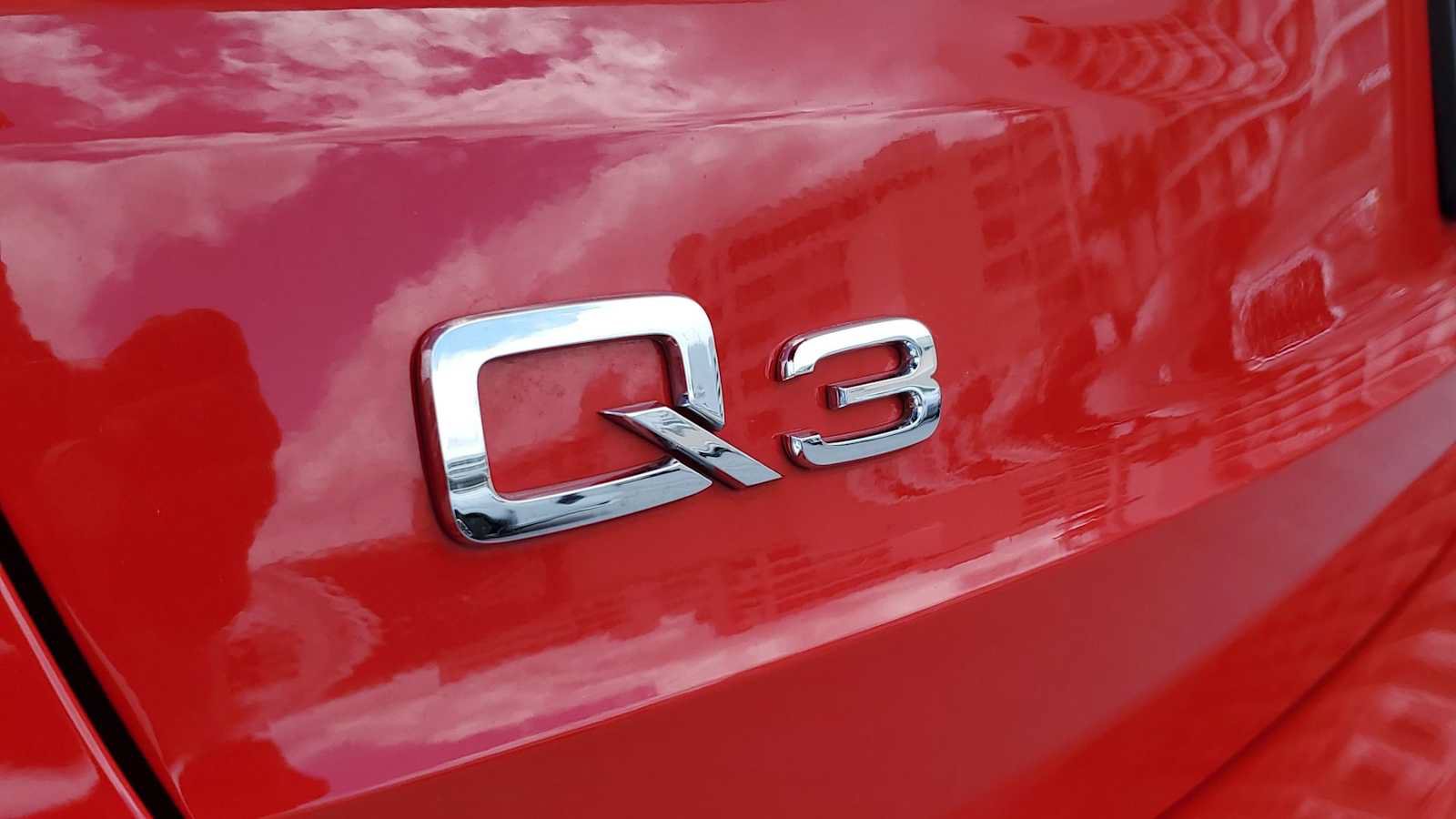 Certified 2023 Audi Q3 2.0T Premium w/ Convenience Package AWD/4WD image 12