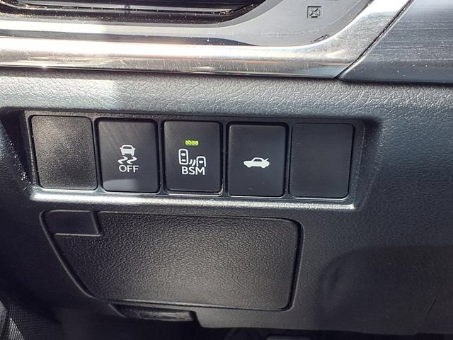 Used 2016 Toyota Avalon Touring w/ Protection Package FWD image 17