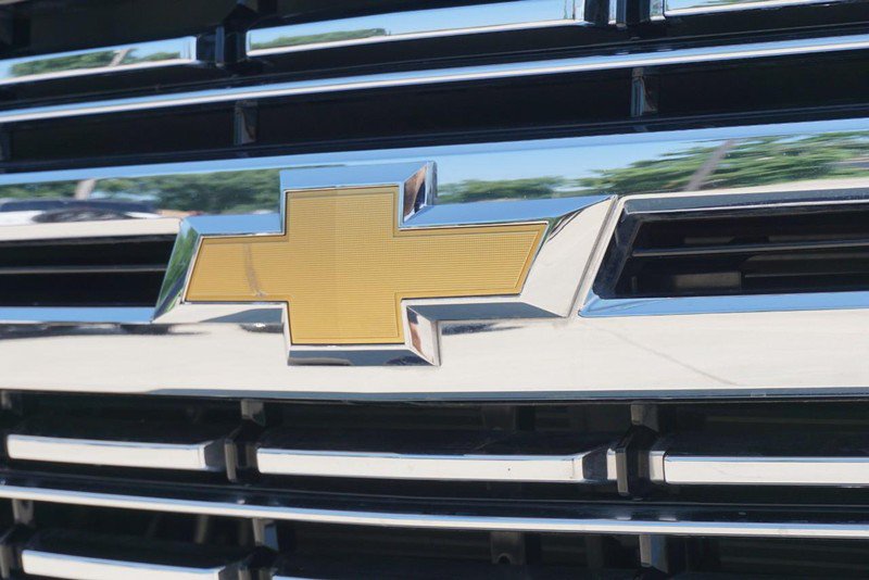 Used 2023 Chevrolet Tahoe Premier AWD/4WD image 11
