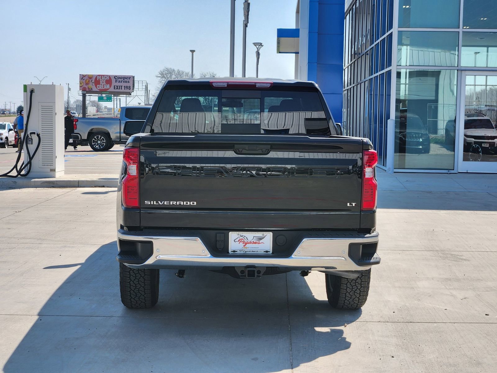 New 2026 Chevrolet Silverado 1500 LT w/ Texas Edition Plus image 8