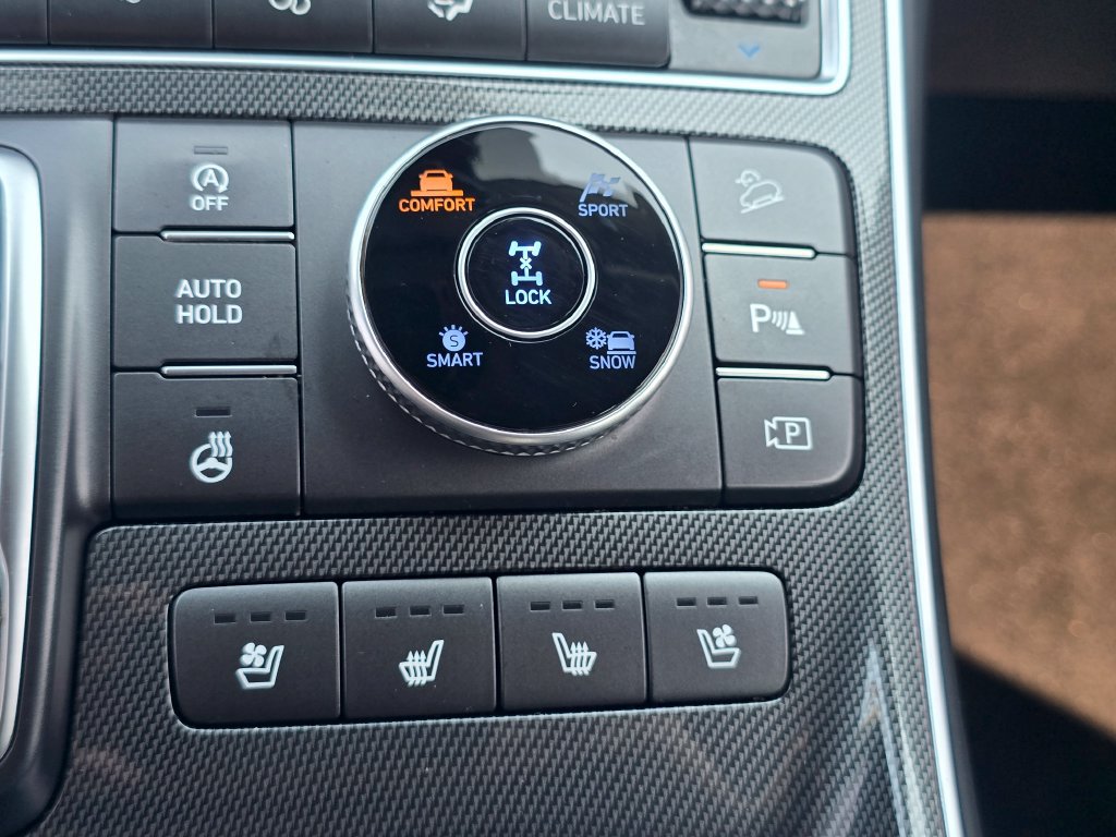 Used 2021 Hyundai Santa Fe Limited AWD/4WD image 7