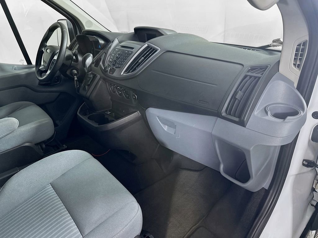 Used 2015 Ford Transit 150 XLT image 29