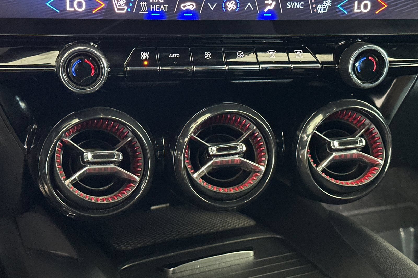 Used 2024 Chevrolet Blazer EV RS AWD/4WD image 27