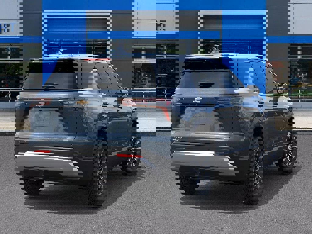 New 2026 Chevrolet Equinox LT image 4