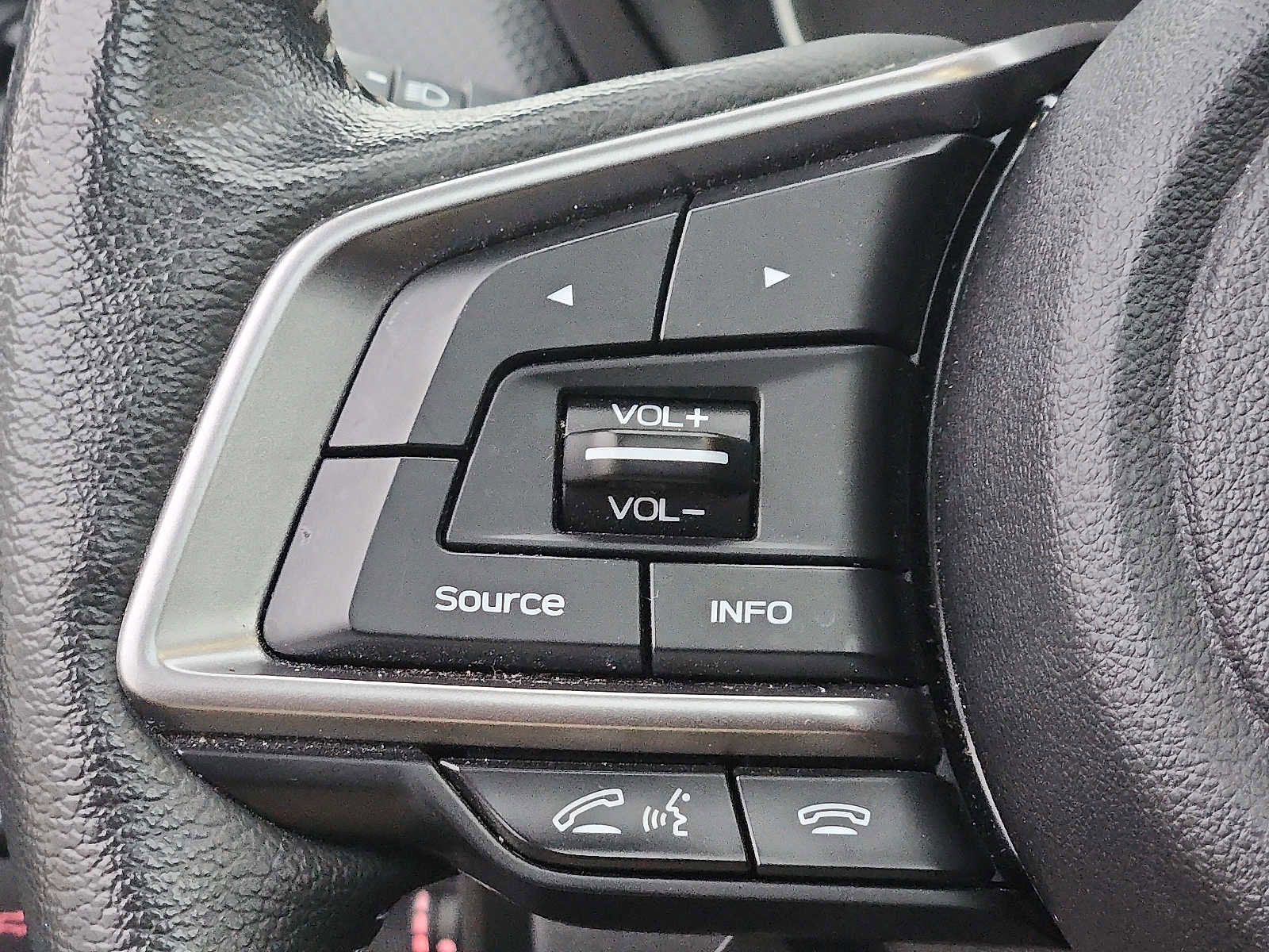 Used 2022 Subaru Forester Limited image 21