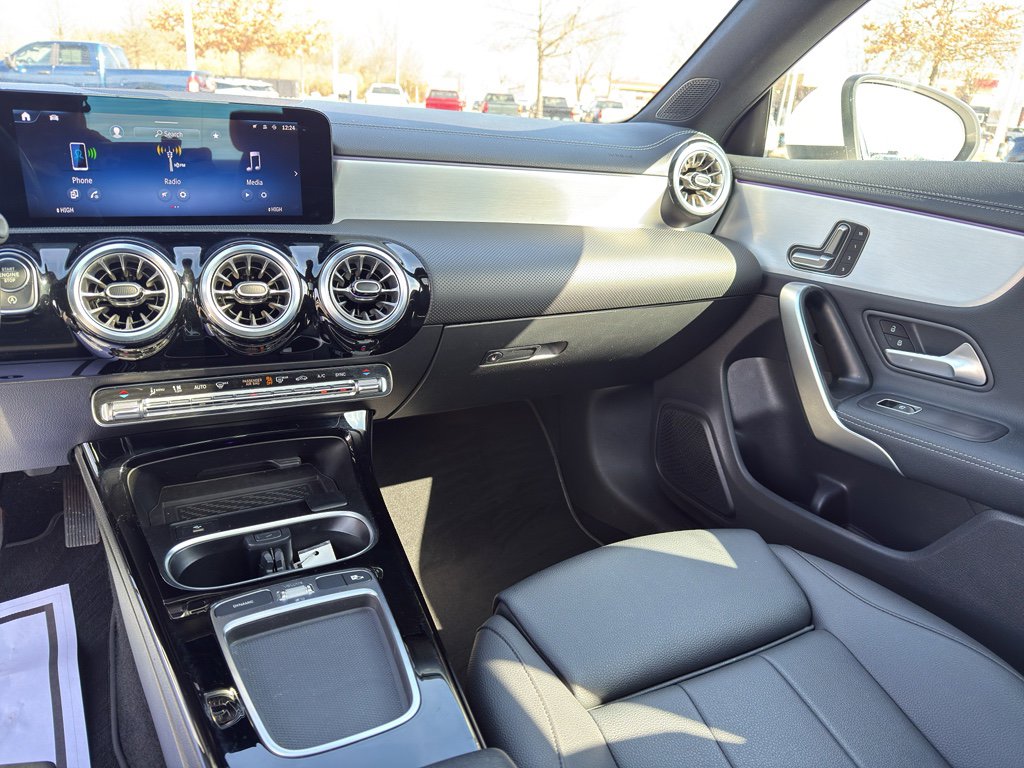 Used 2025 Mercedes-Benz CLA 250 4MATIC image 18