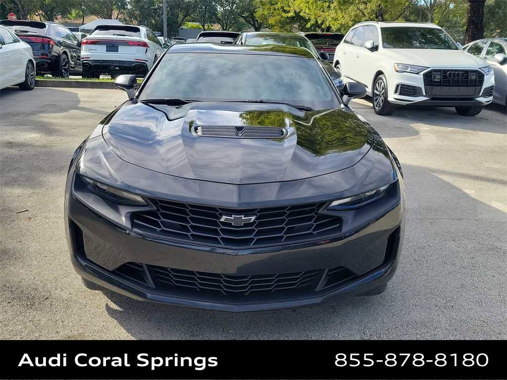 Used 2022 Chevrolet Camaro LT w/ Technology Package image 3