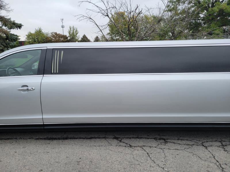 Used 2013 Lincoln MKT Limo AWD image 4