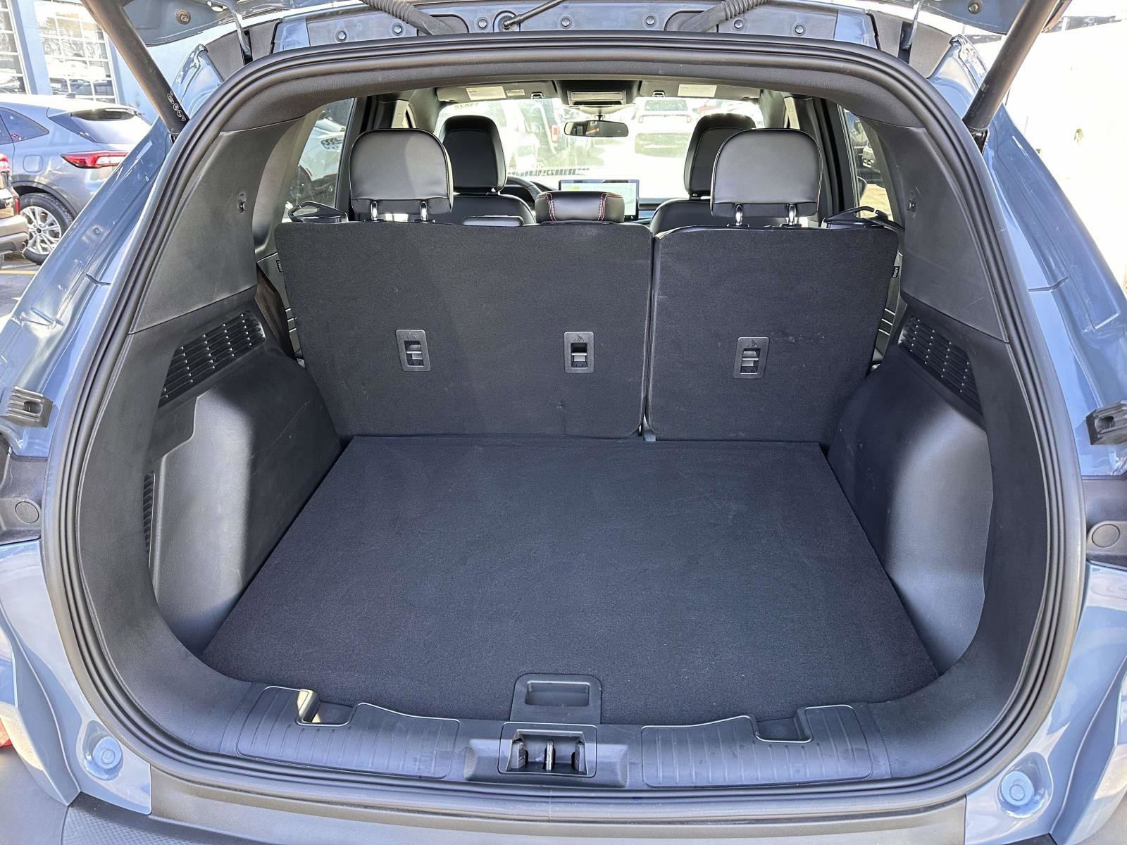 Used 2025 Ford Escape ST-Line w/ Tech Pack #1 image 8