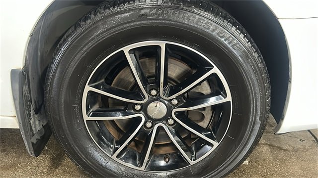 Used 2015 Dodge Grand Caravan SE w/ Quick Order Package 29E SE image 9