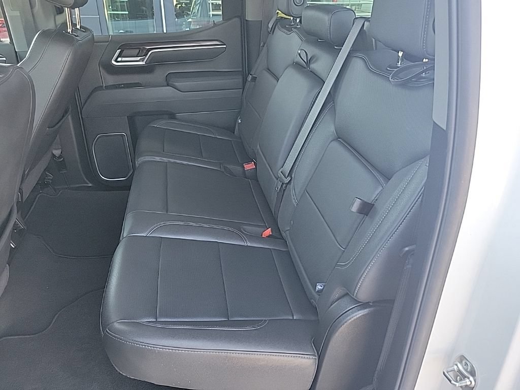 Used 2025 GMC Sierra 1500 SLT RWD image 33