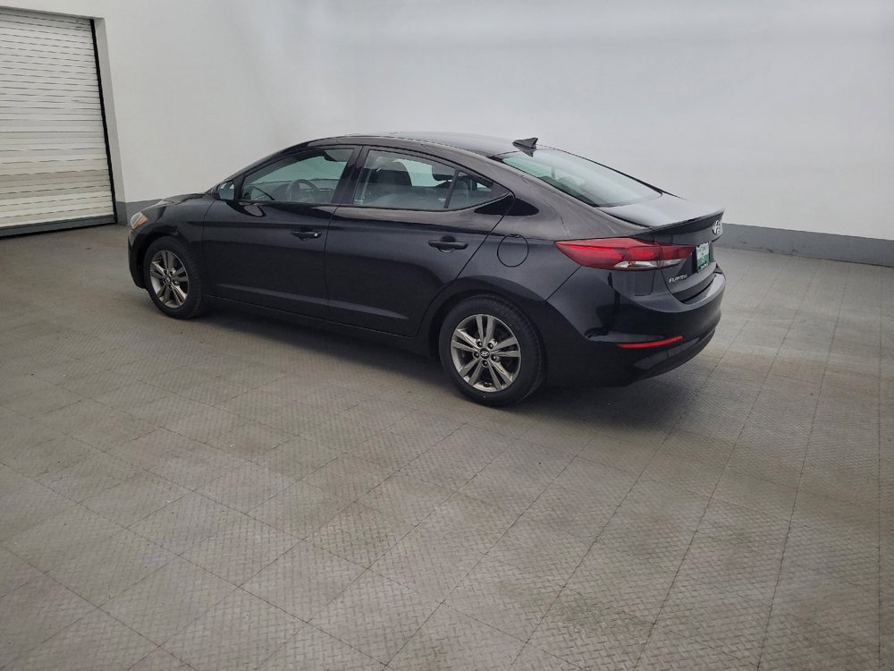 Used 2018 Hyundai Elantra Value Edition FWD image 3