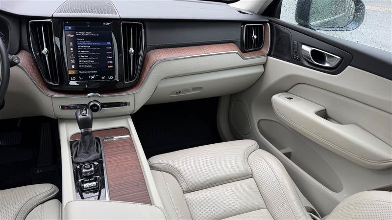 Used 2019 Volvo XC60 T6 Inscription w/ Protection Package AWD/4WD image 19