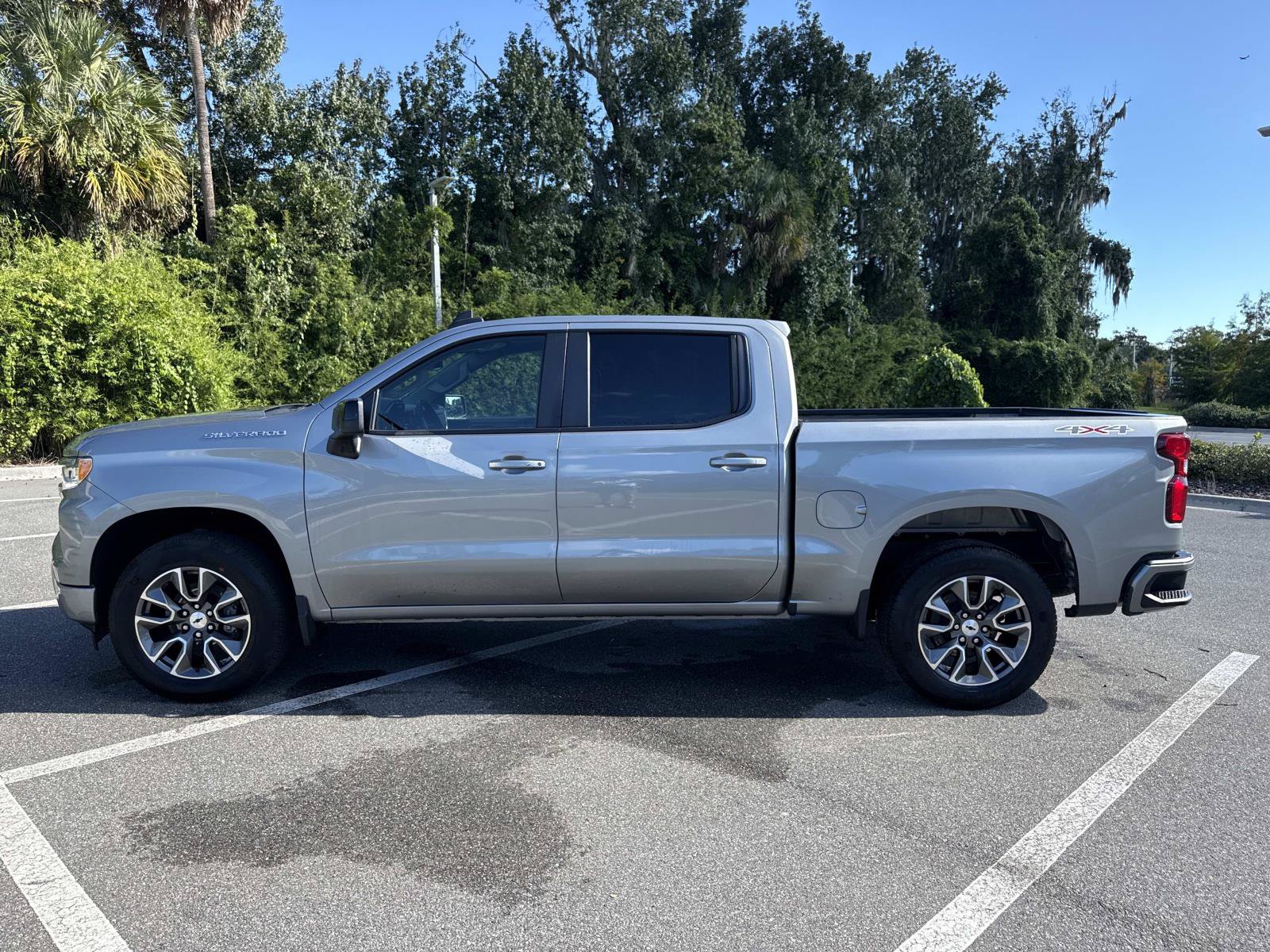 Used 2024 Chevrolet Silverado 1500 RST AWD/4WD image 6