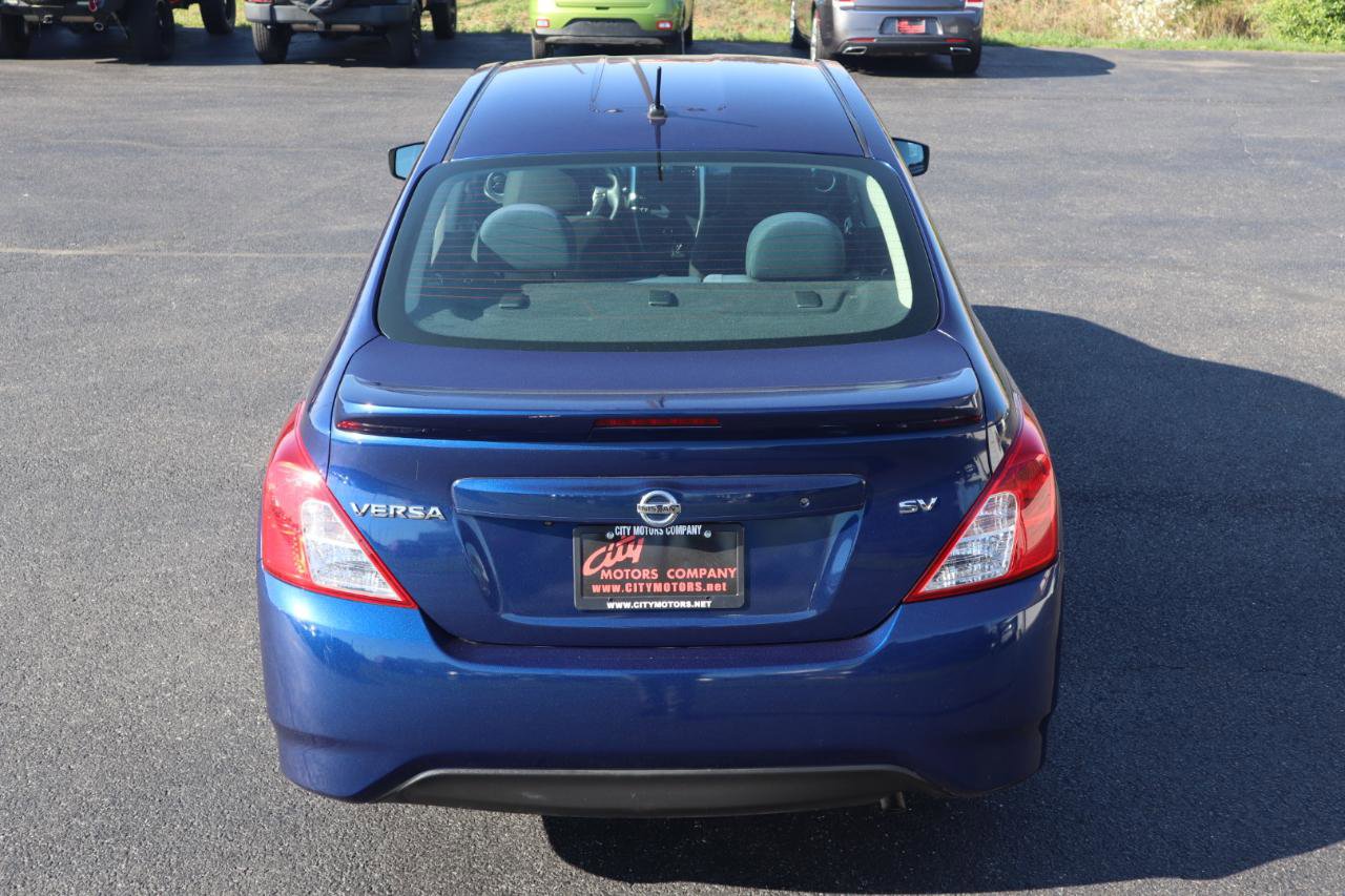 Used 2019 Nissan Versa SV FWD image 7