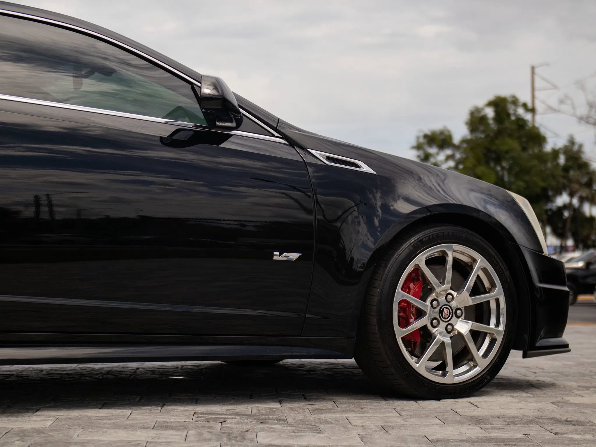 Used 2013 Cadillac CTS V w/ Wood Trim Package RWD image 22