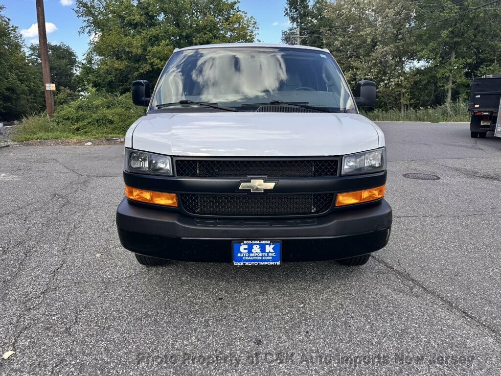 Used 2022 Chevrolet Express 3500 LS RWD image 2